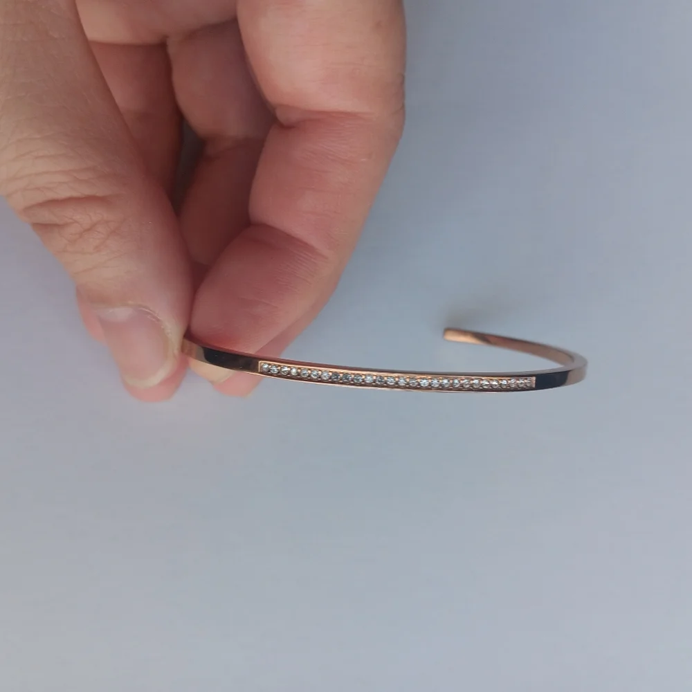 Michael Kors Rose Gold Tone Steel Slim Cuff Bracelet‎ Clear CZ Crystal Elegant